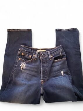 Levi's Women's Dark Blue ribcage jeans